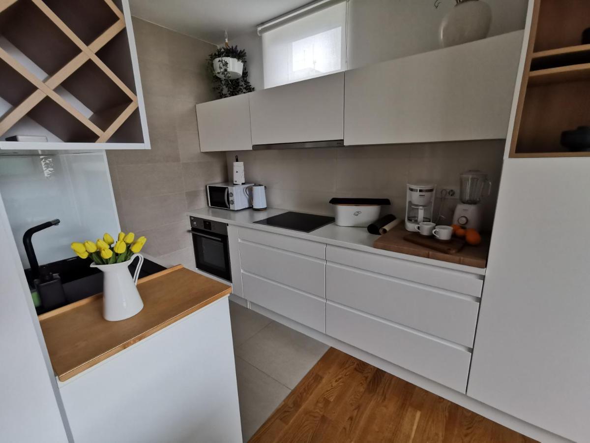 White 5 Apartment Сплит Екстериор снимка