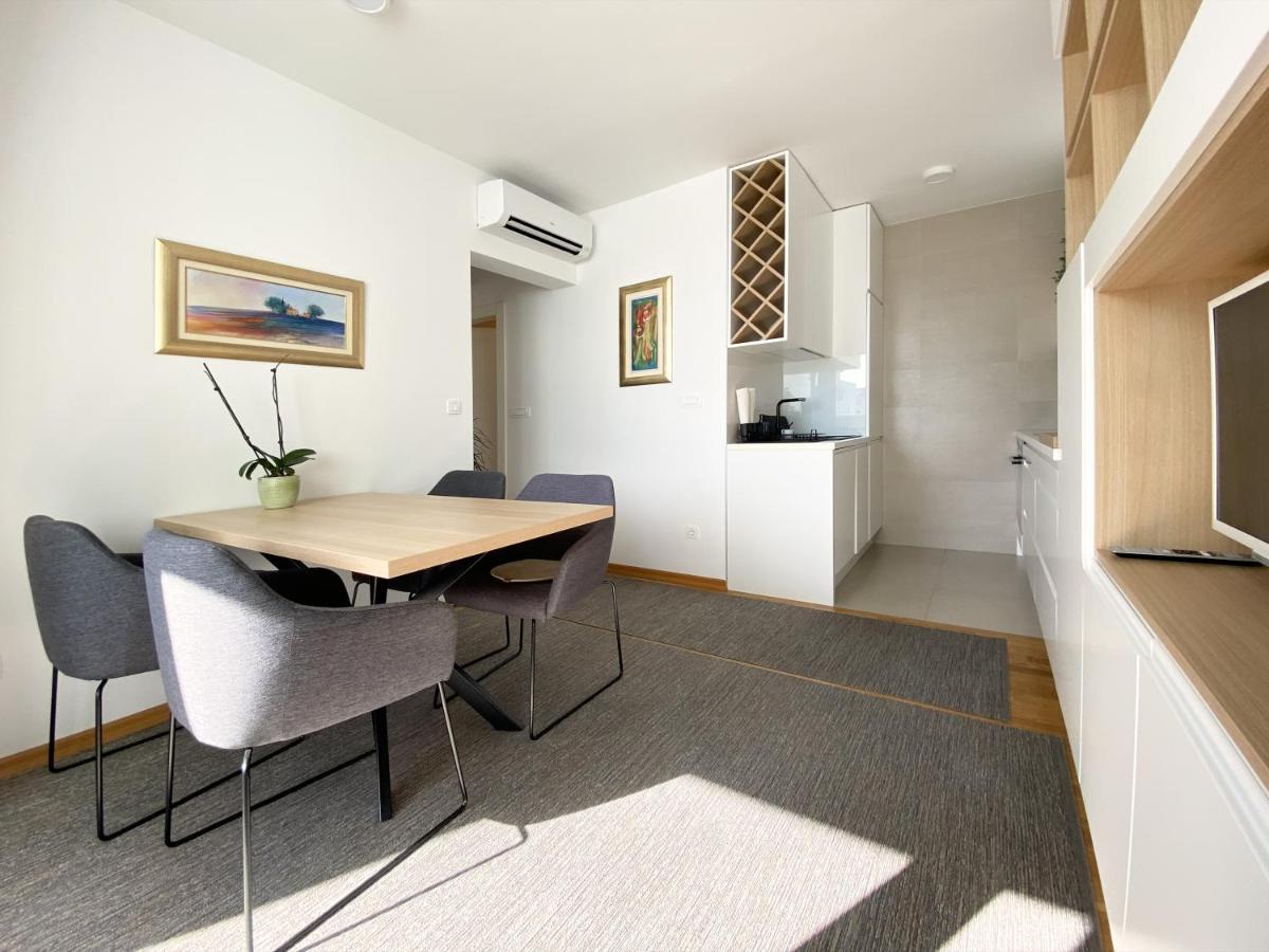 White 5 Apartment Сплит Екстериор снимка