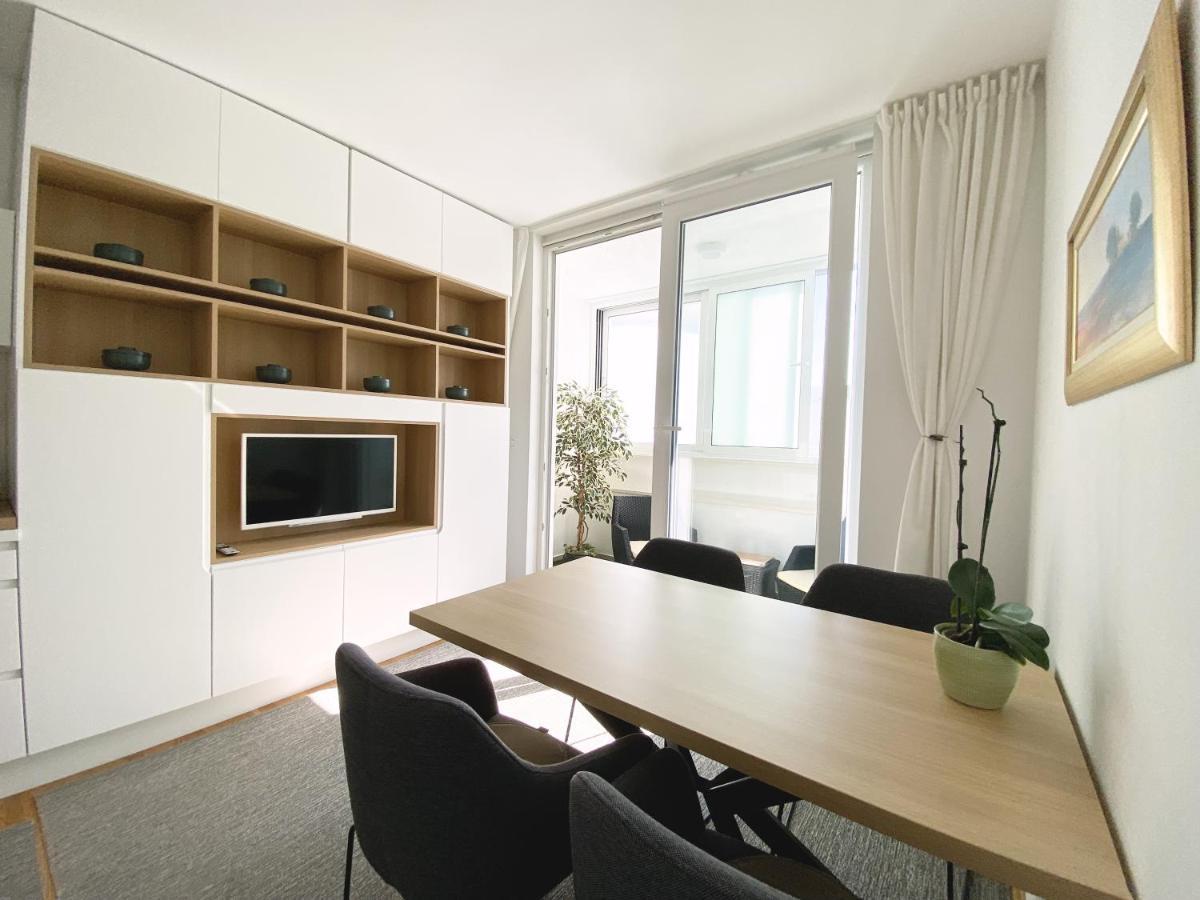 White 5 Apartment Сплит Екстериор снимка