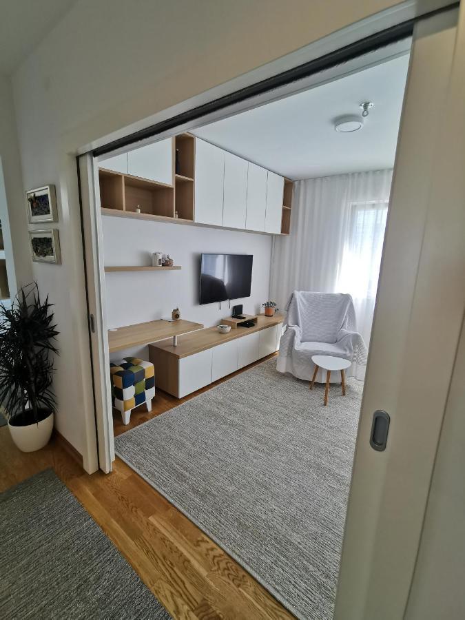 White 5 Apartment Сплит Екстериор снимка